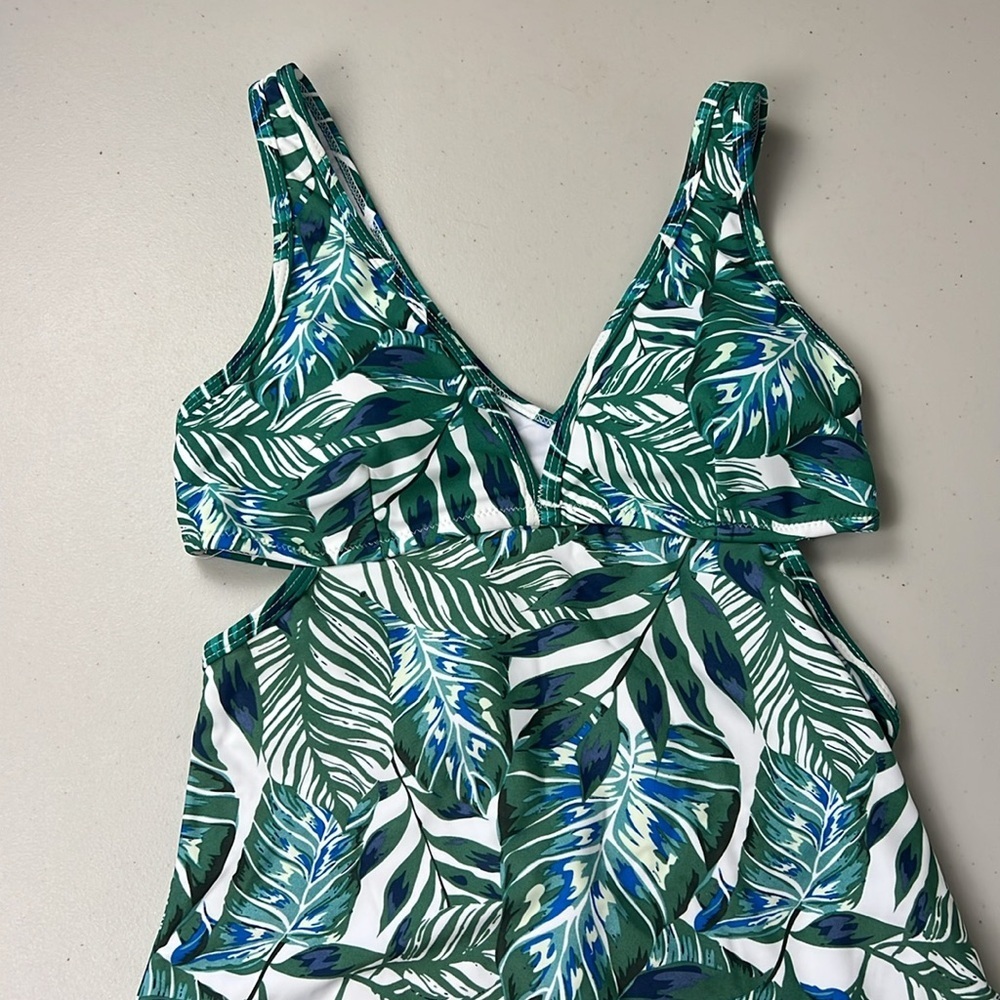 Cupshe Green and Blue Cut out palm print swim suit NWT - Picture 6 of 12